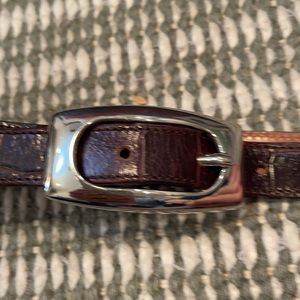 Women’s thin brown leather belt with alligator pattern Size S